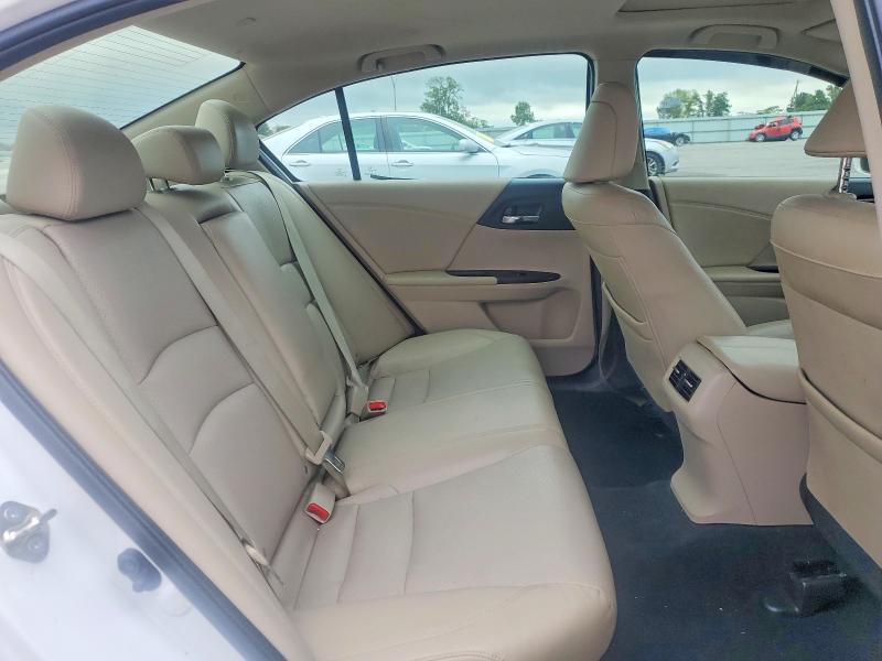 Photo 10 from auction – 2015 HONDA ACCORD with VIN 1HGCR2F8XFA155526