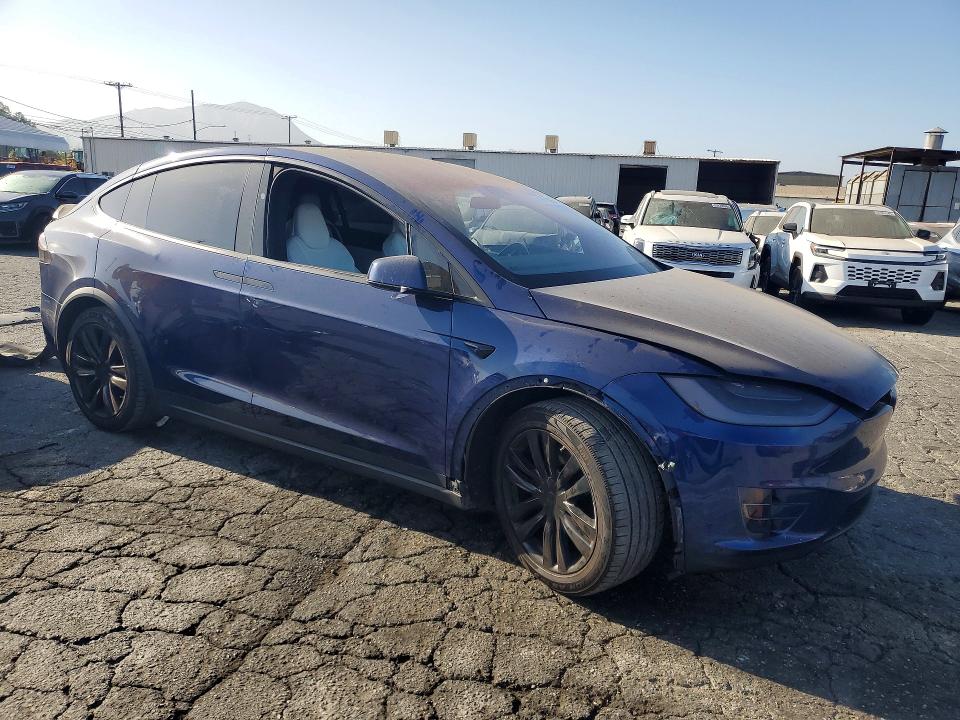 صورة رقم 4 من المزاد - 2017 TESLA MODEL X مع VIN 5YJXCBE47HF034611