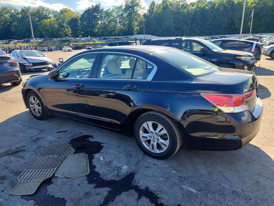 Photo 2 from auction – 2011 HONDA ACCORD with VIN 1HGCP2F61BA113700