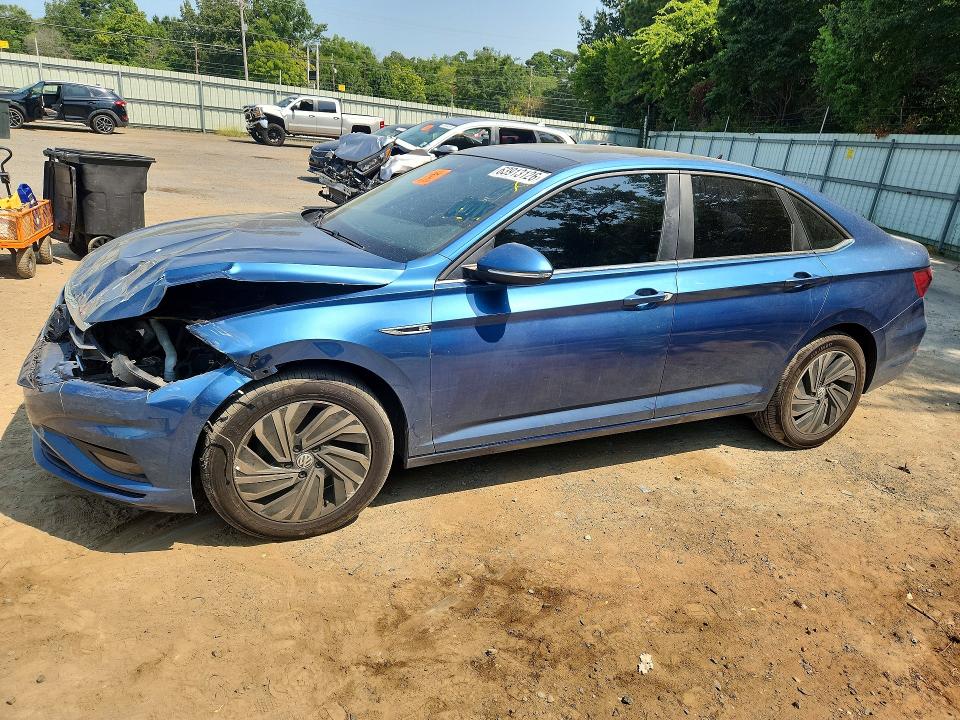 VOLKSWAGEN JETTA 2019 with VIN 3VWG57BU5KM032805 - Photo from auction