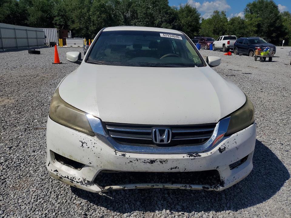 Photo 5 from auction – 2013 HONDA ACCORD with VIN 1HGCR2F32DA232021