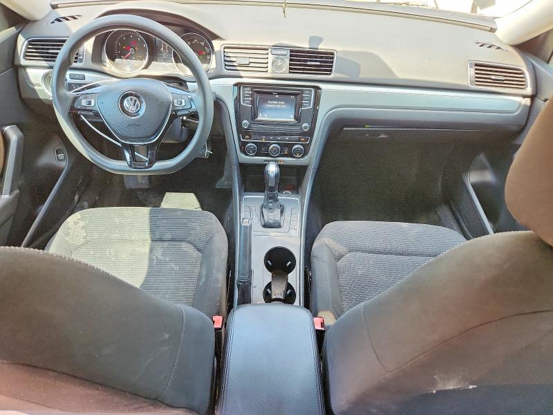 Photo 8 from auction – 2016 VOLKSWAGEN PASSAT with VIN 1VWAT7A34GC007021