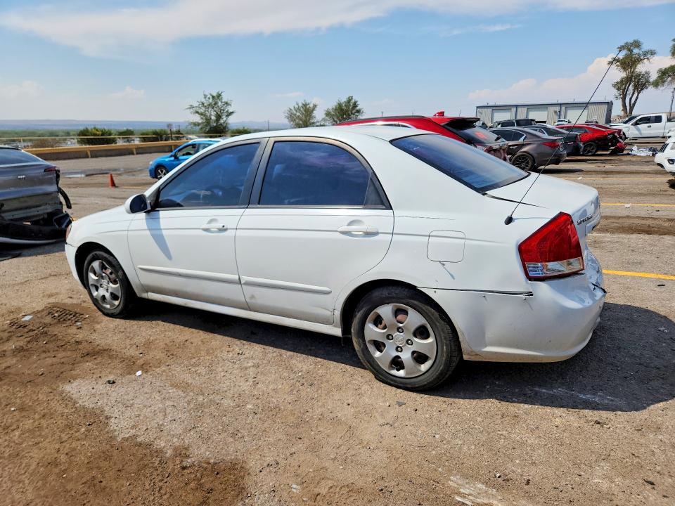 Foto 2 de la subasta – 2009 KIA SPECTRA con VIN KNAFE221595630347
