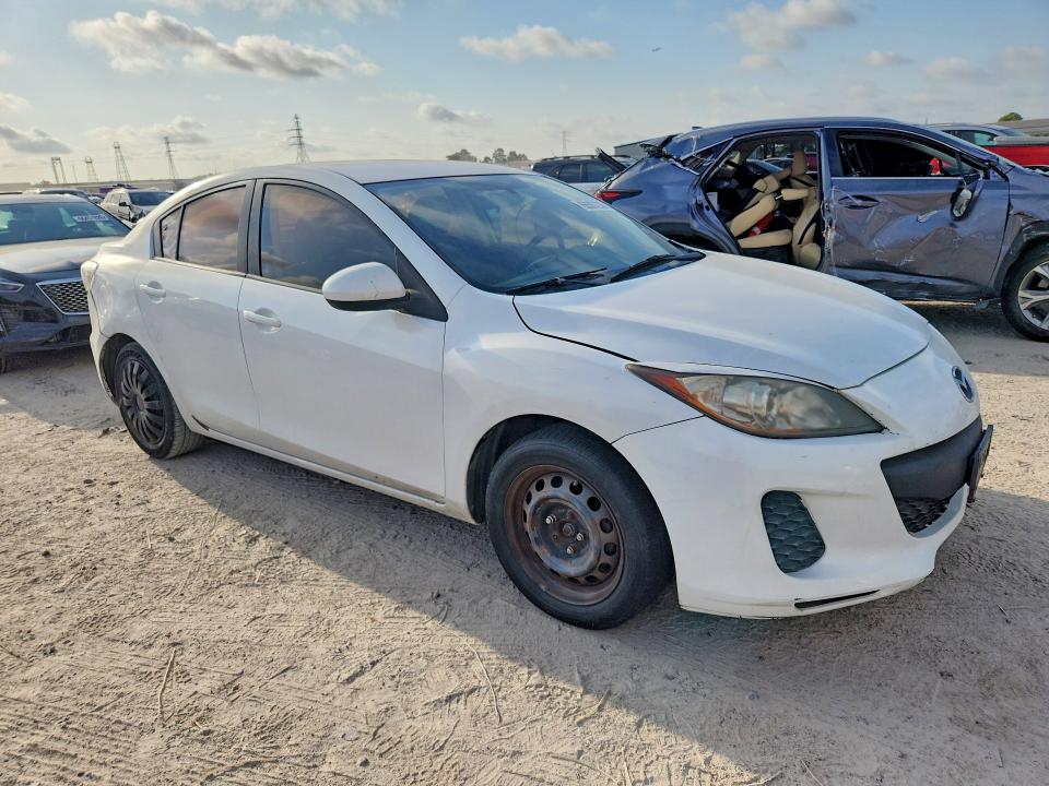 Photo 4 from auction – 2012 MAZDA 3 with VIN JM1BL1UF5C1523307