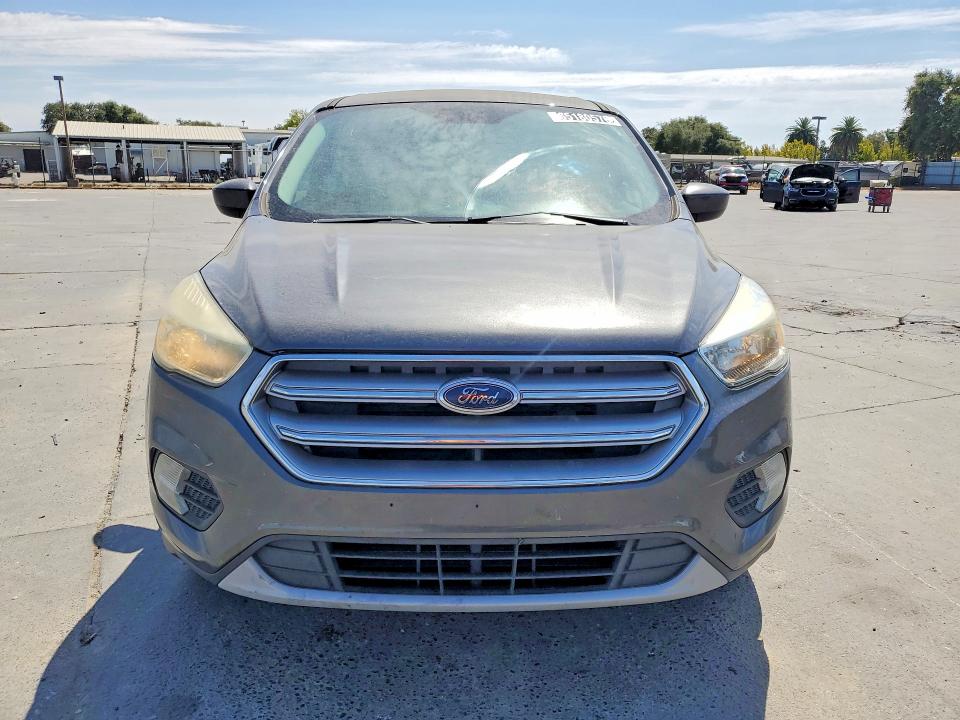 Photo 5 from auction – 2017 FORD ESCAPE with VIN 1FMCU0GD5HUC97518
