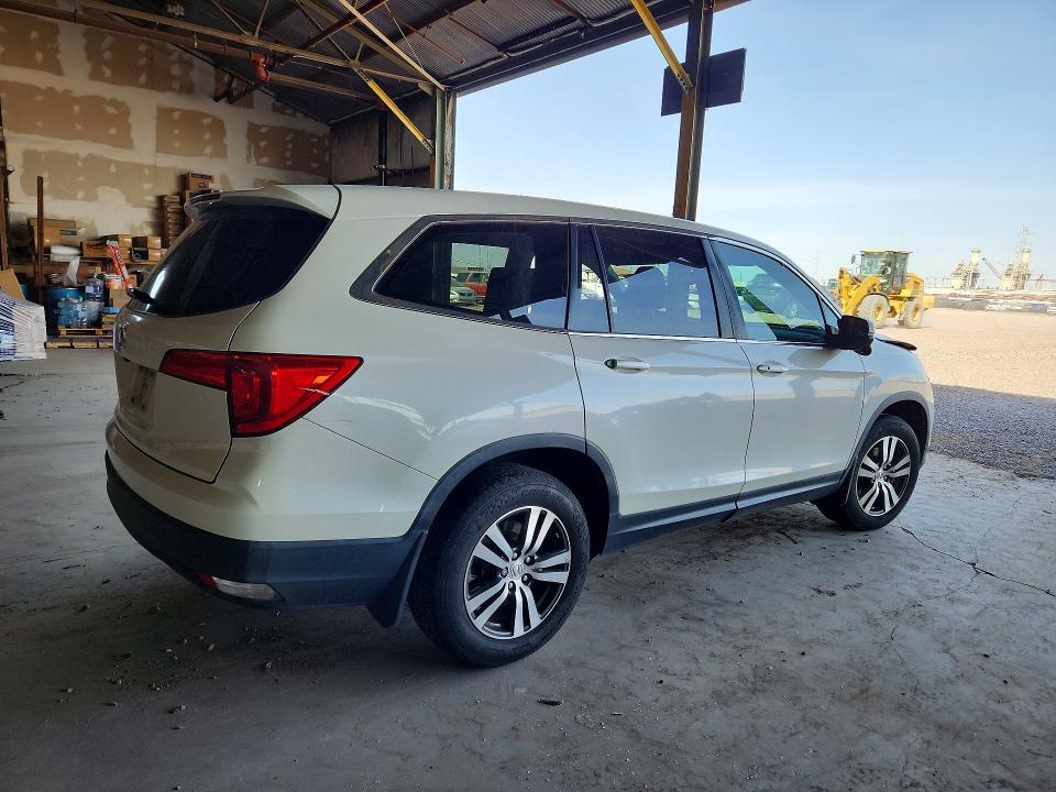 Photo 3 from auction – 2016 HONDA PILOT with VIN 5FNYF5H51GB027394