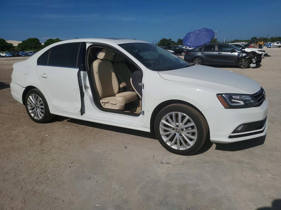 Photo 4 from auction – 2016 VOLKSWAGEN JETTA with VIN 3VWL07AJ5GM261724