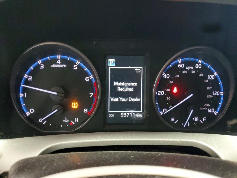 Photo 9 from auction – 2017 TOYOTA RAV4 with VIN 2T3BFREV2HW644266