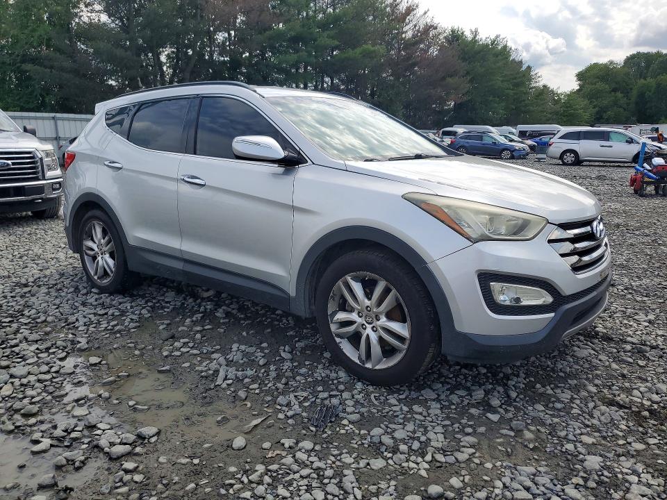 Photo 4 from auction – 2013 HYUNDAI SANTA FE SPORT with VIN 5XYZU3LA5DG010041