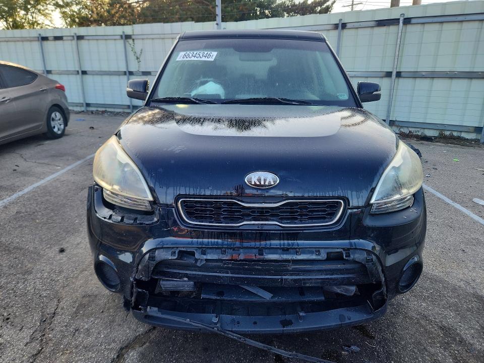 Photo 5 from auction – 2013 KIA SOUL with VIN KNDJT2A66D7511512