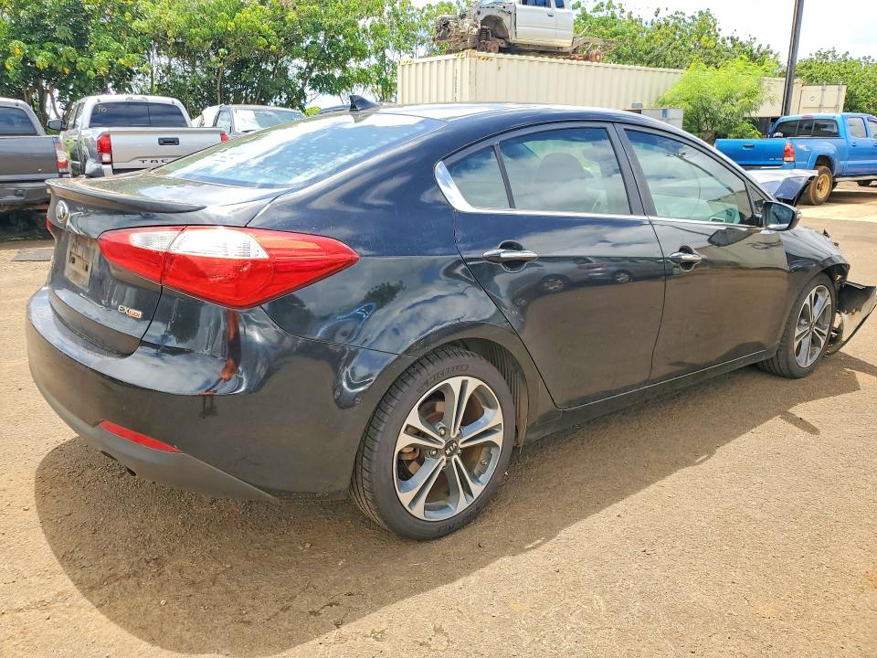 Photo 3 from auction – 2015 KIA FORTE with VIN KNAFZ4A82F5346491