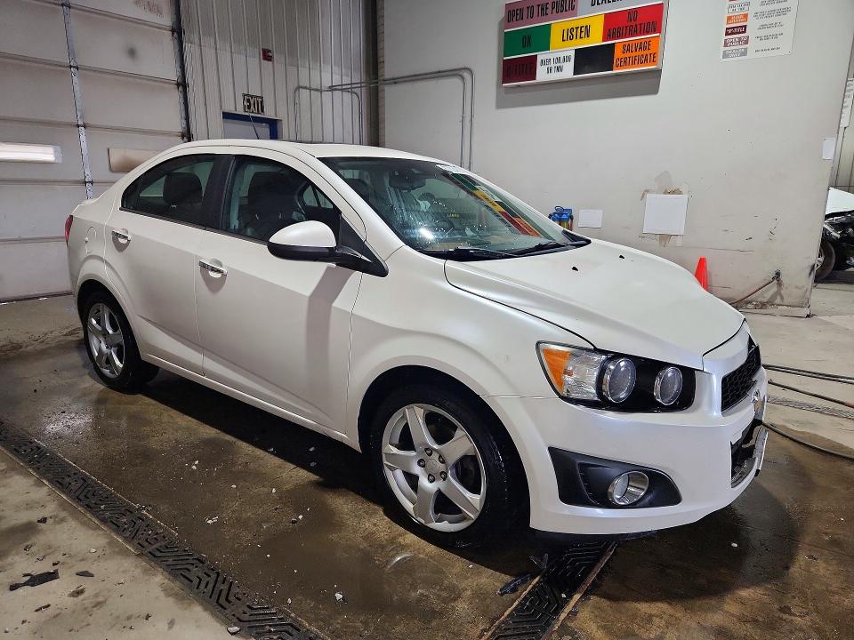 صورة رقم 4 من المزاد - 2014 CHEVROLET SONIC مع VIN 1G1JE5SB3E4135032