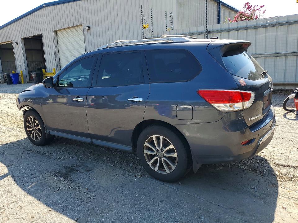 Photo 2 from auction – 2013 NISSAN PATHFINDER with VIN 5N1AR2MN5DC666752