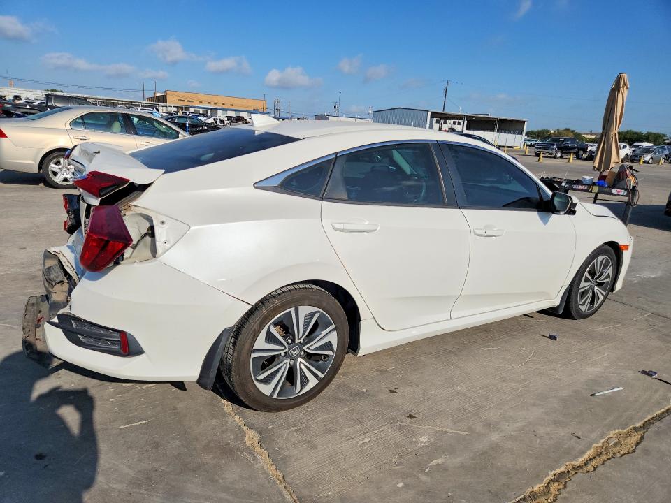 Photo 3 from auction – 2017 HONDA CIVIC with VIN 19XFC1F3XHE023040