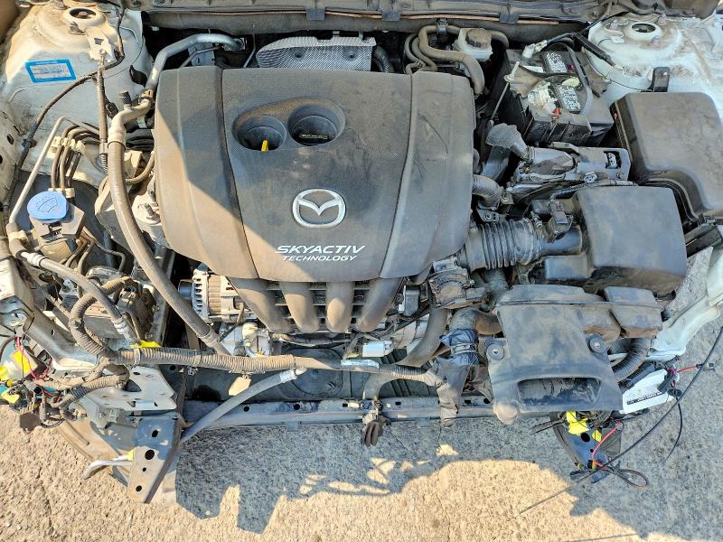 Photo 11 from auction – 2016 MAZDA 3 with VIN JM1BM1N73G1299237