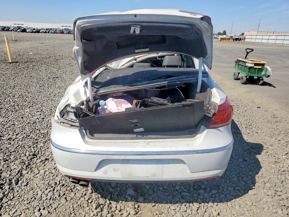 Photo 6 from auction – 2016 VOLKSWAGEN CC with VIN WVWBP7AN4GE517306