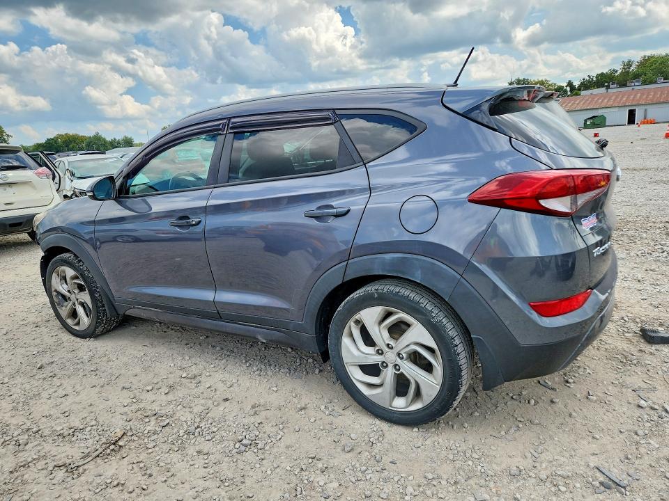 Photo 2 from auction – 2016 HYUNDAI TUCSON with VIN KM8J33A25GU135728