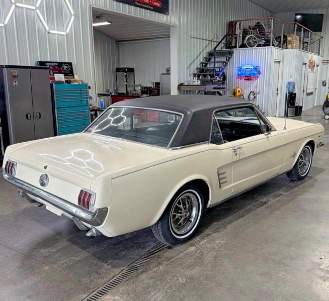 Photo 4 from auction – 1966 FORD MUSTANG with VIN 0000006T07C211909