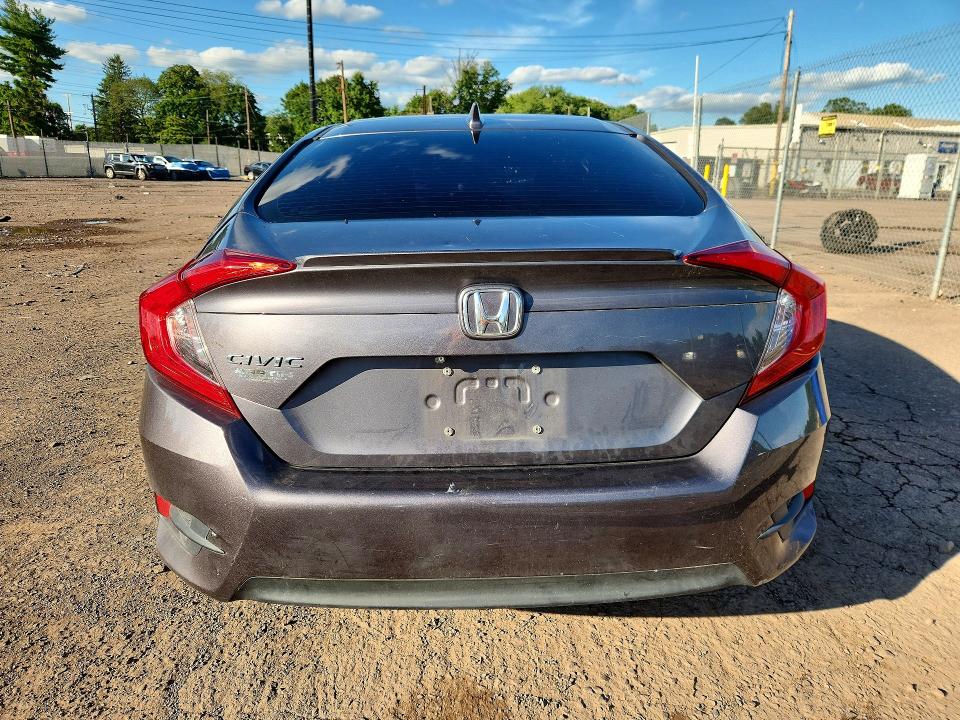 Photo 6 from auction – 2018 HONDA CIVIC with VIN 2HGFC1F36JH641161