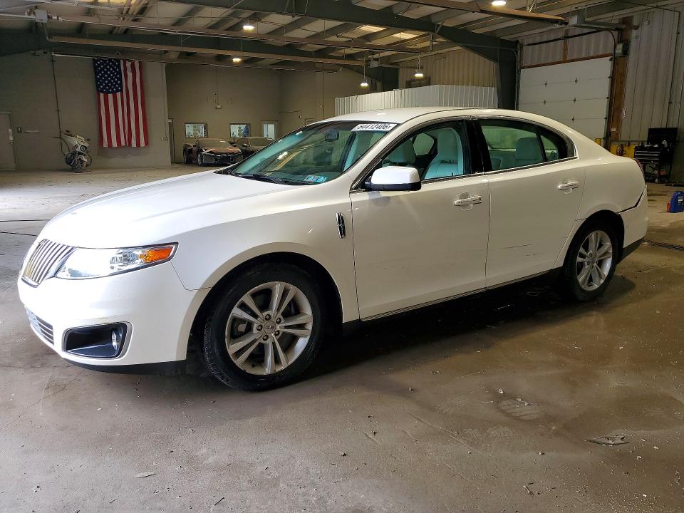 LINCOLN MKS 2009 with VIN 1LNHM93R19G609507 - Photo from auction