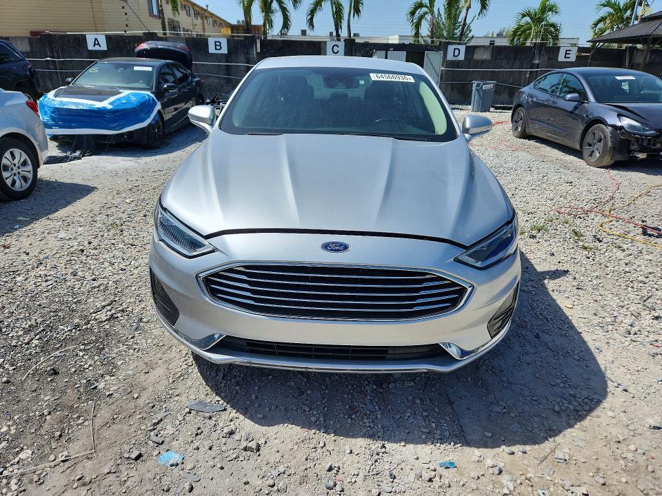 Photo 5 from auction – 2019 FORD FUSION with VIN 3FA6P0CD7KR139264