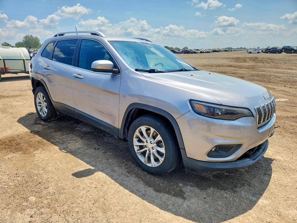 Photo 4 from auction – 2019 JEEP CHEROKEE with VIN 1C4PJLCB4KD265851
