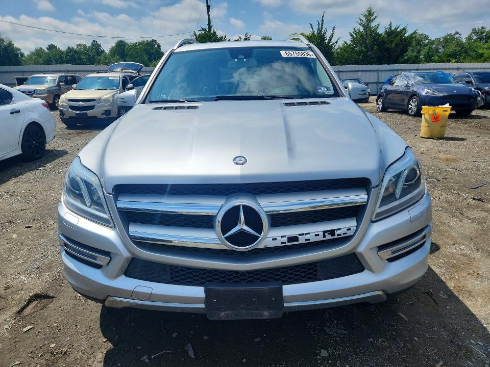 Photo 5 from auction – 2013 MERCEDES-BENZ GL with VIN 4JGDF7CE7DA158167