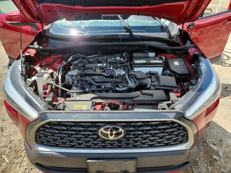 Photo 12 from auction – 2022 TOYOTA COROLLA CROSS with VIN 7MUDAABG8NV011255