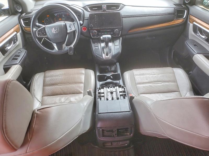 Photo 8 from auction – 2018 HONDA CR-V with VIN 7FARW2H86JE015296