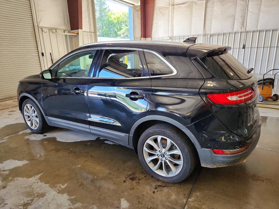 Photo 2 from auction – 2017 LINCOLN MKC with VIN 5LMCJ2D92HUL27382