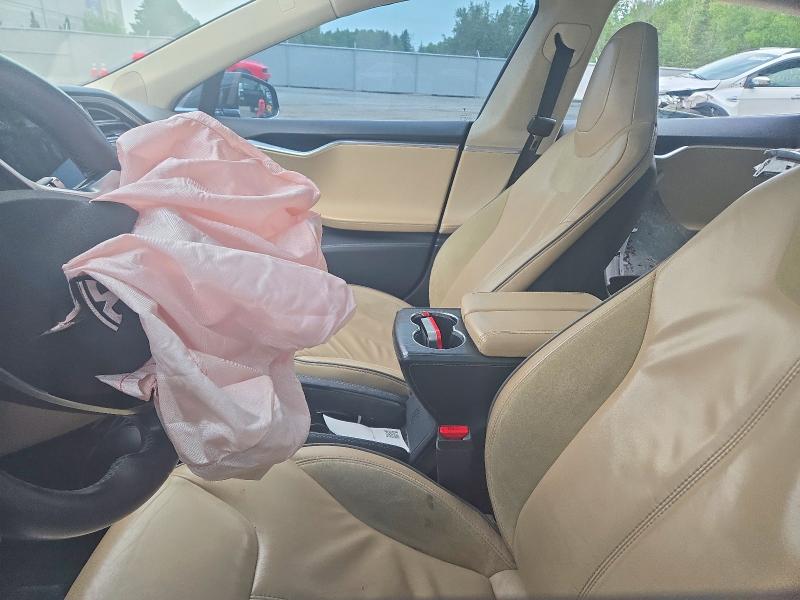 Photo 7 from auction – 2014 TESLA MODEL S with VIN 5YJSA1H17EFP44194