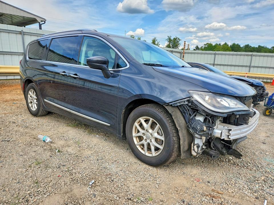 Photo 4 from auction – 2020 CHRYSLER PACIFICA with VIN 2C4RC1BG7LR283800