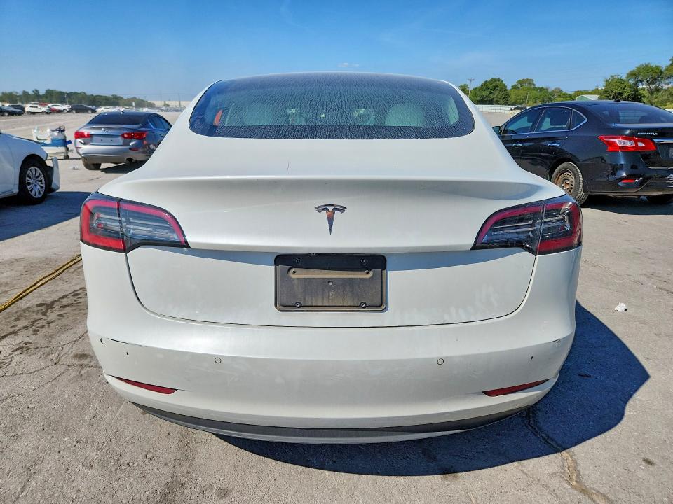 Photo 6 from auction – 2019 TESLA MODEL 3 with VIN 5YJ3E1EA0KF417709