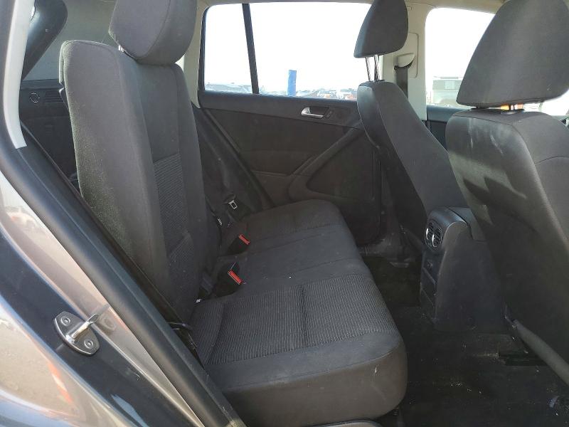 Photo 10 from auction – 2017 VOLKSWAGEN TIGUAN with VIN WVGAV7AXXHK047543