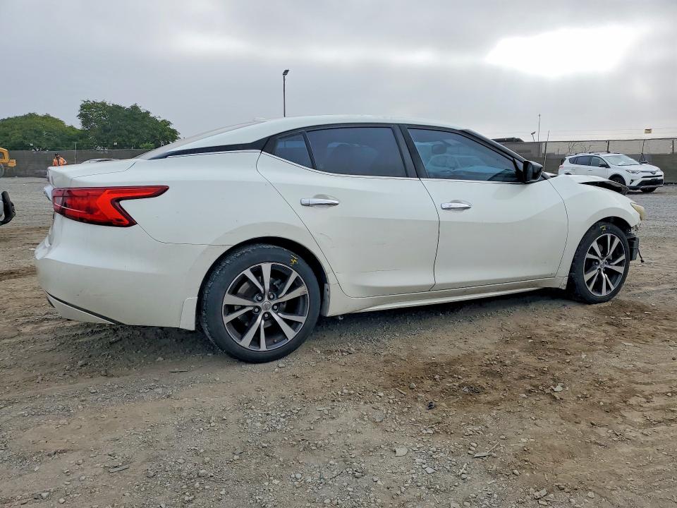 Photo 3 from auction – 2017 NISSAN MAXIMA with VIN 1N4AA6AP1HC378960