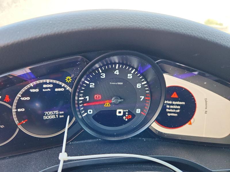 Фото 9 с аукциона – 2019 PORSCHE CAYENNE с VIN WP1AA2AY2KDA09505