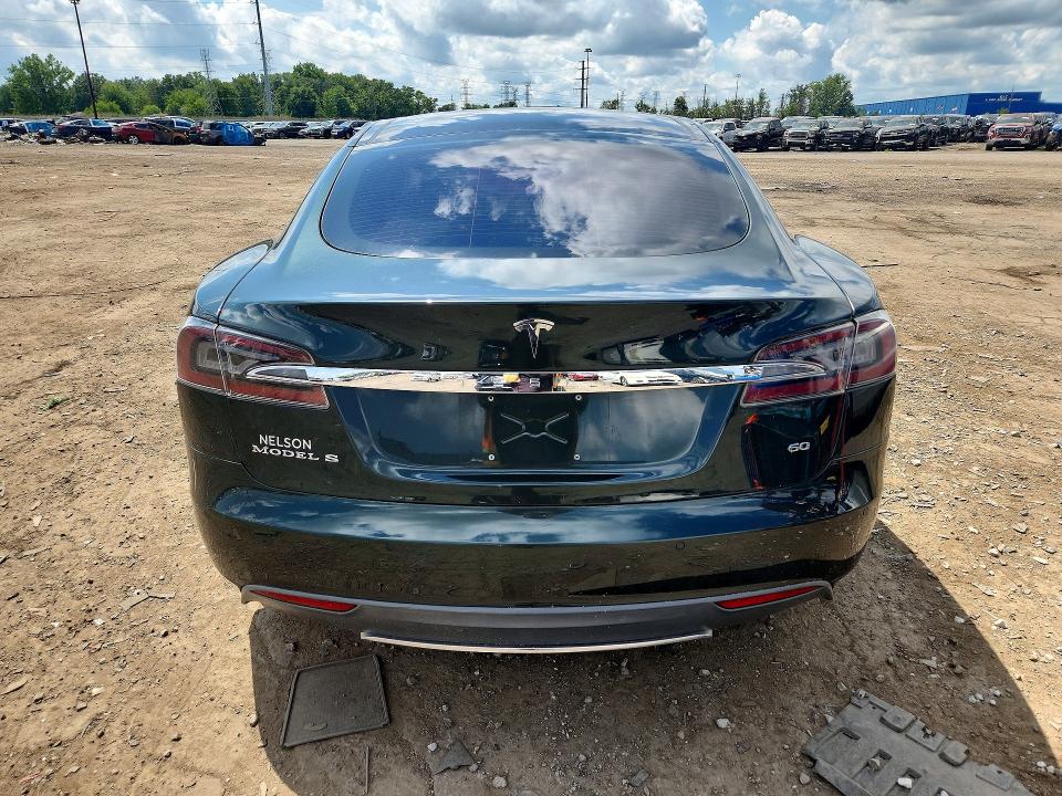 Photo 6 from auction – 2014 TESLA MODEL S with VIN 5YJSA1S18EFP50997