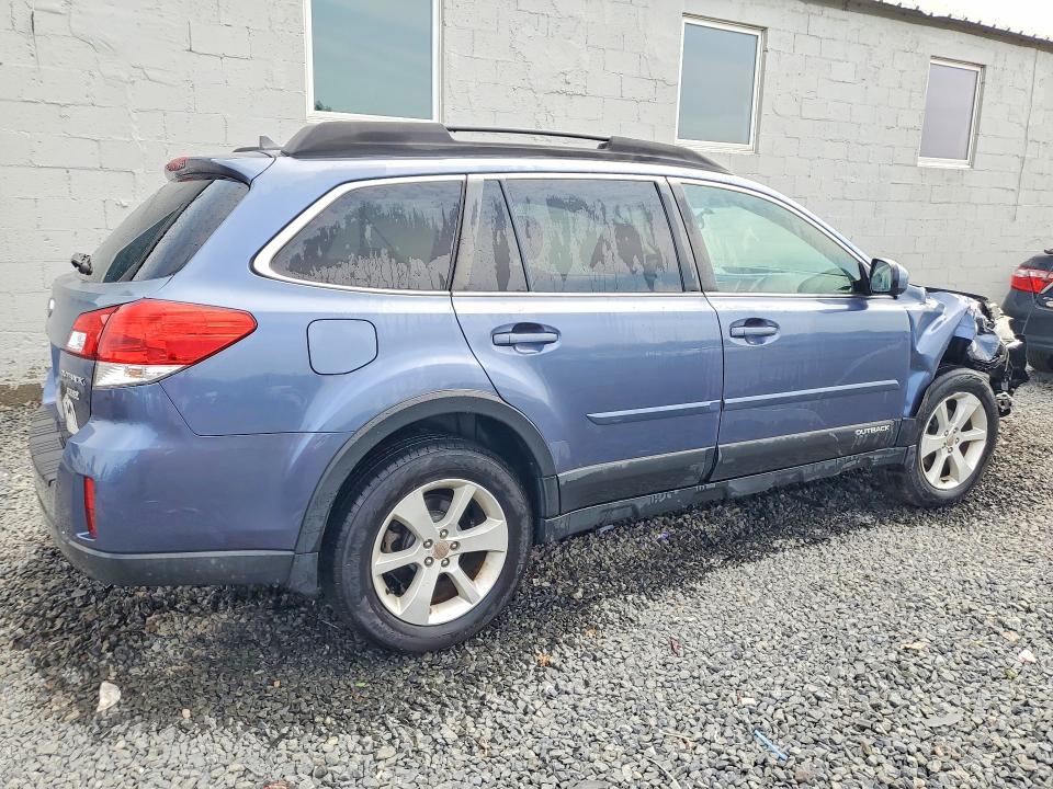 Photo 3 from auction – 2014 SUBARU OUTBACK with VIN 4S4BRBCC2E3302908