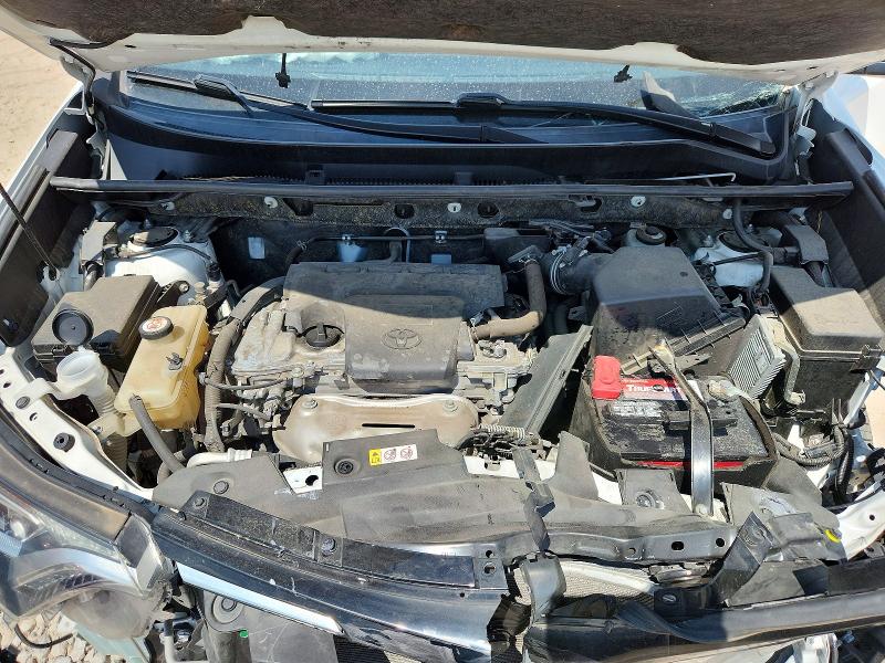 Photo 11 from auction – 2018 TOYOTA RAV4 with VIN JTMBFREVXJD246323