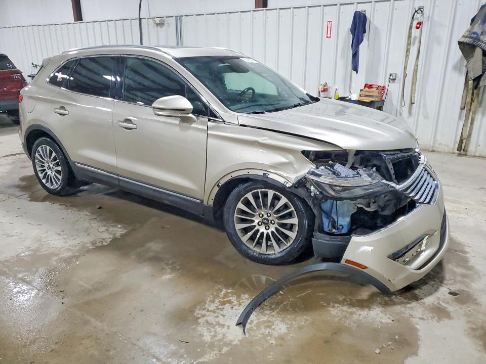 Photo 4 from auction – 2015 LINCOLN MKC with VIN 5LMCJ2A91FUJ25862