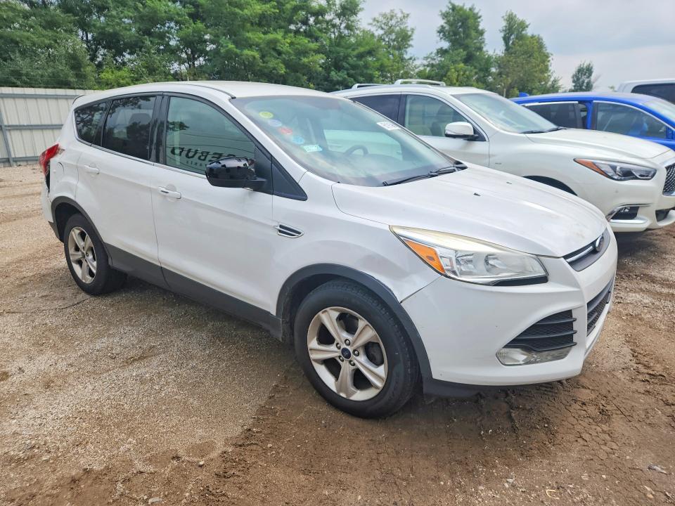Photo 4 from auction – 2016 FORD ESCAPE with VIN 1FMCU0G7XGUA50231