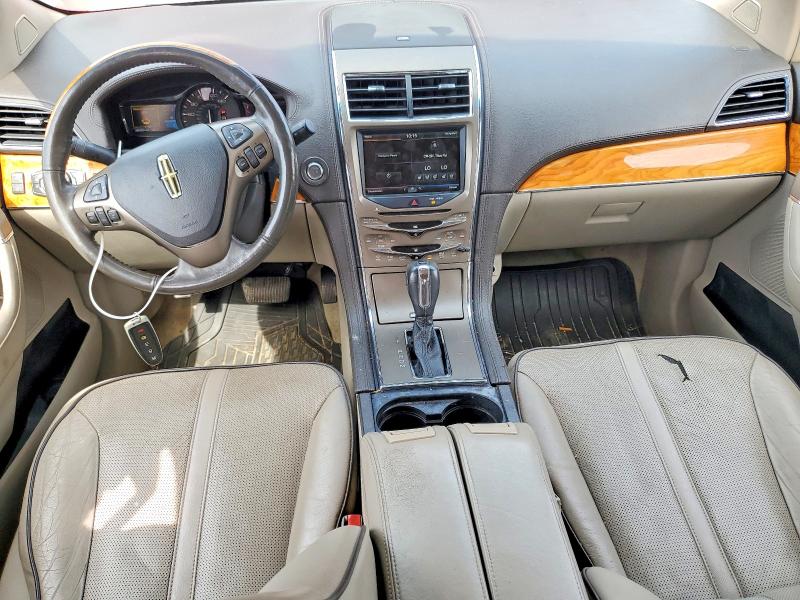 Photo 8 from auction – 2011 LINCOLN MKX with VIN 2LMDJ6JKXBBJ10010