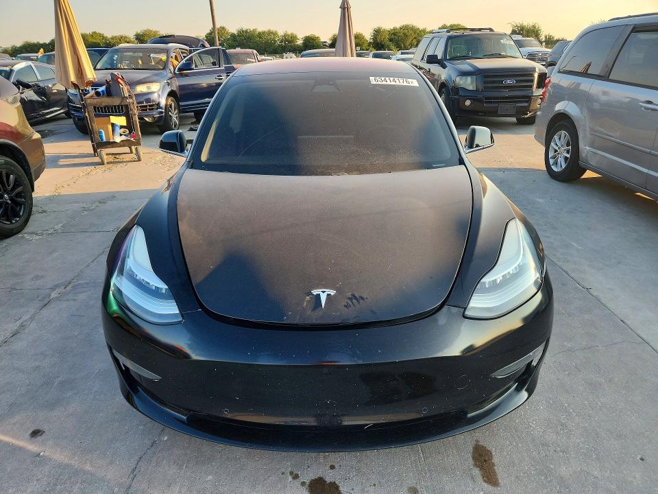 Photo 5 from auction – 2018 TESLA MODEL 3 with VIN 5YJ3E1EA2JF172376