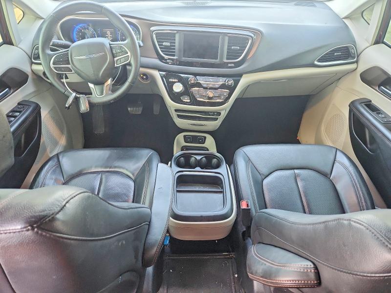 Photo 8 from auction – 2018 CHRYSLER PACIFICA with VIN 2C4RC1BG3JR172559