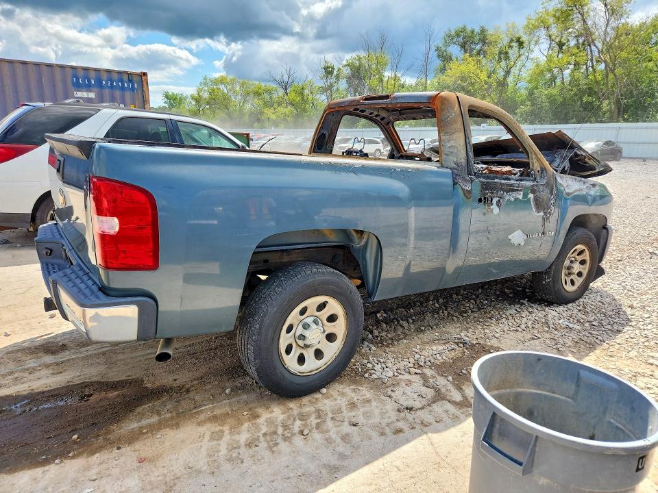 Photo 3 from auction – 2007 CHEVROLET SILVERADO with VIN 1GCEC14CX7Z578295