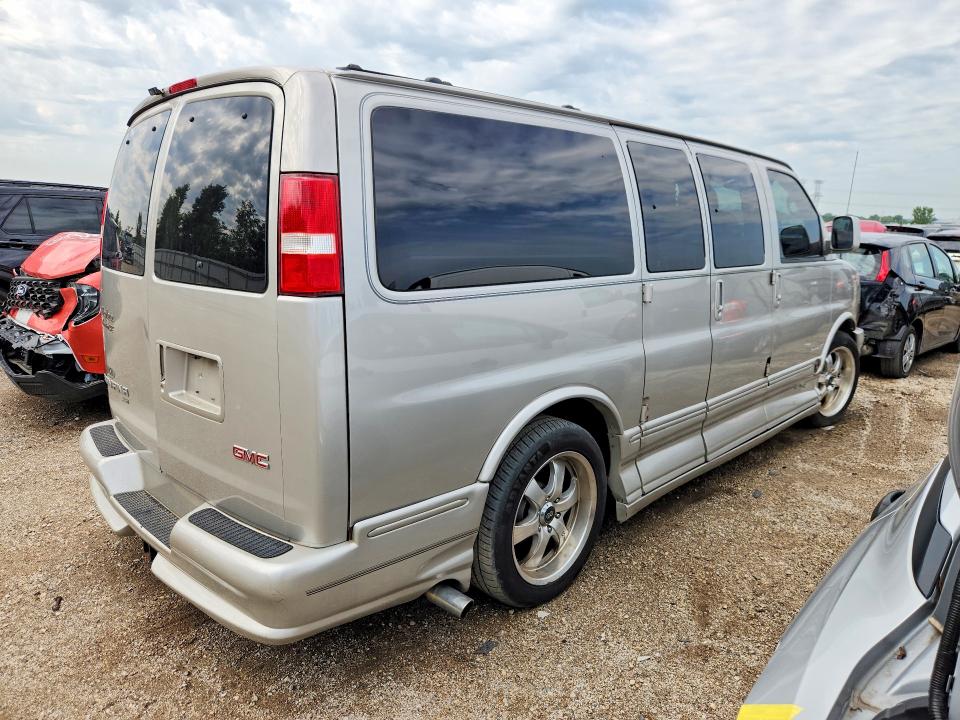 Photo 3 from auction – 2005 GMC SAVANA with VIN 1GDFH15T851150060