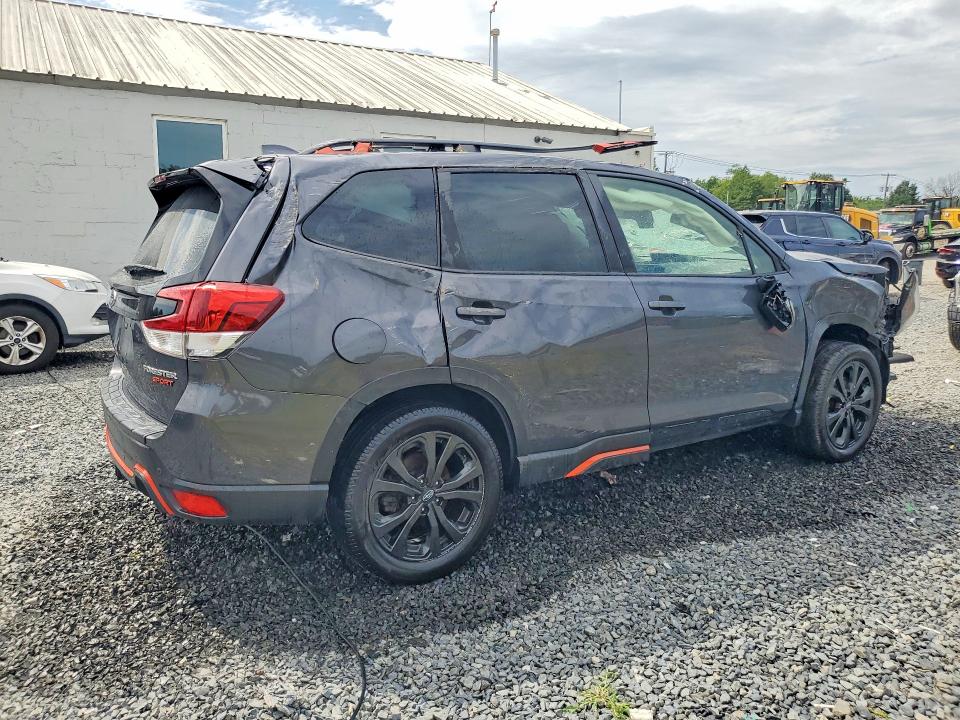 Photo 3 from auction – 2023 SUBARU FORESTER with VIN JF2SKAJC3PH450398