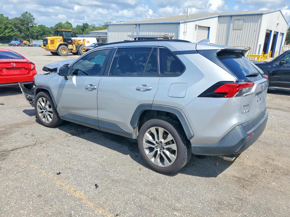 Photo 2 from auction – 2019 TOYOTA RAV4 with VIN 2T3C1RFV6KW012363