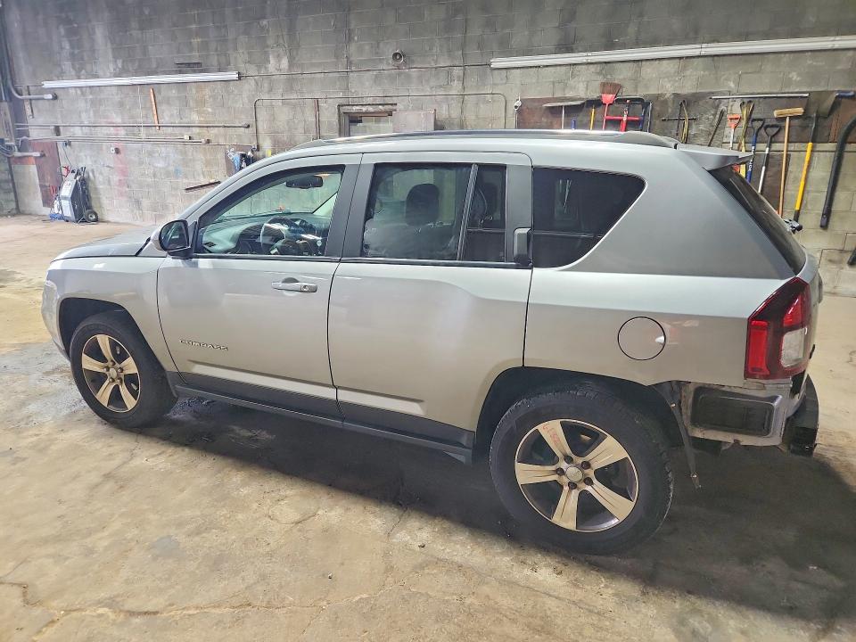 Photo 2 from auction – 2016 JEEP COMPASS with VIN 1C4NJDEB4GD672764