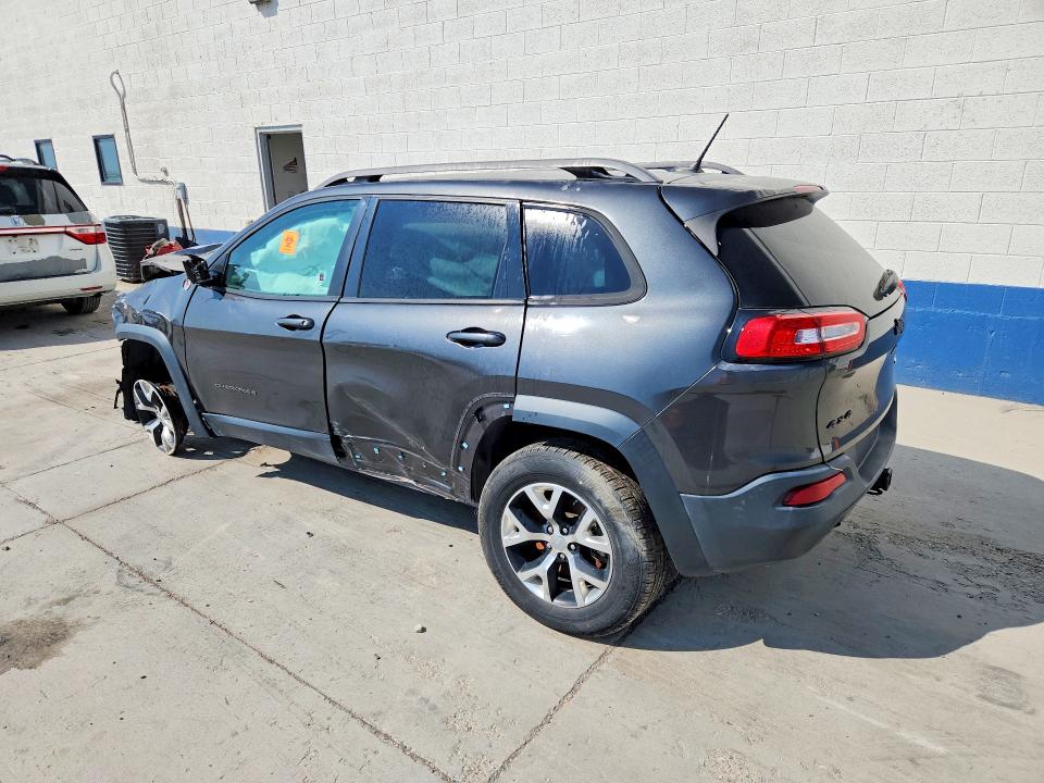 Photo 2 from auction – 2015 JEEP CHEROKEE with VIN 1C4PJMBS0FW739926